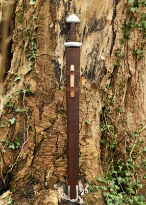 Épée viking de Torshov, Xᵉ siècle – SK-B, acier gris et cuir brun, vue studio épée et fourreau, reconstitution viking GN LARP
