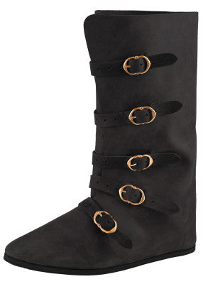 Bottes médiévales noires en cuir suédé présentées seules, cinq boucles en laiton, tige haute à silhouette fin Moyen Âge