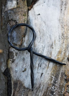 Corne à boire viking avec support Mjölnir – marteau de Thor, corne noire, posée en branches, motif Mjölnir, GN LARP viking