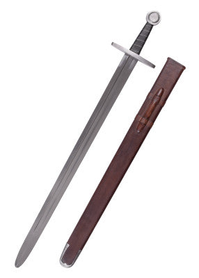 Épée Haut Moyen Âge SK-C, pommeau disque, vue face sur fond blanc, lame 79,5 cm, garde simple, tranchant émoussé, scène