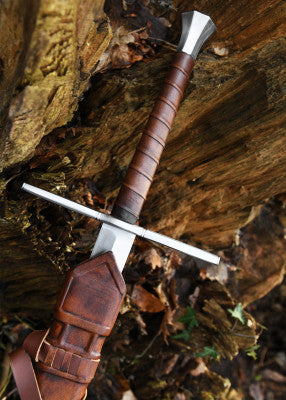 Épée longue à pommeau conique tronqué – SK-B, acier gris cuir brun, détail poignée, combat scénique reconstitution GN/LARP