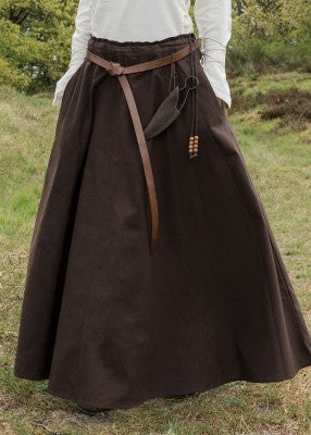 Jupe unie marron en coton, vue de face avec coupe évasée pour reconstitution, GN ou LARP