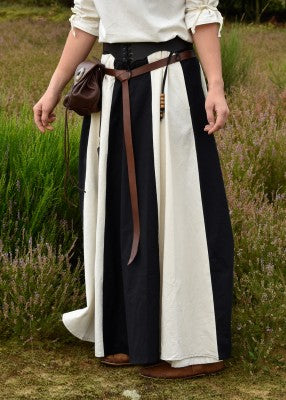 Jupe bicolore noir et naturel en coton, portée avec ceinture et aumônière pour reconstitution, GN ou LARP