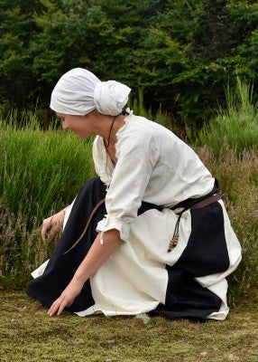Jupe bicolore noir et naturel en coton, portée accroupie avec coupe ample pour reconstitution, GN ou LARP