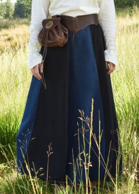 Jupe bicolore noir et bleu en coton, vue de face avec coupe largement évasée pour reconstitution, GN ou LARP