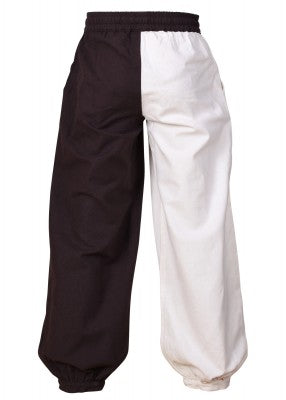 Pantalon large Thore pour enfant en coton brun et naturel, présenté de dos avec bas resserrés pour reconstitution, GN ou LARP enfant