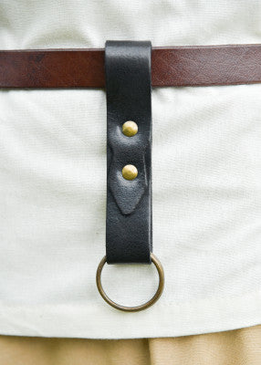 Relève-jupe noir en cuir, porté à la ceinture avec anneau métallique pour reconstitution, GN ou LARP