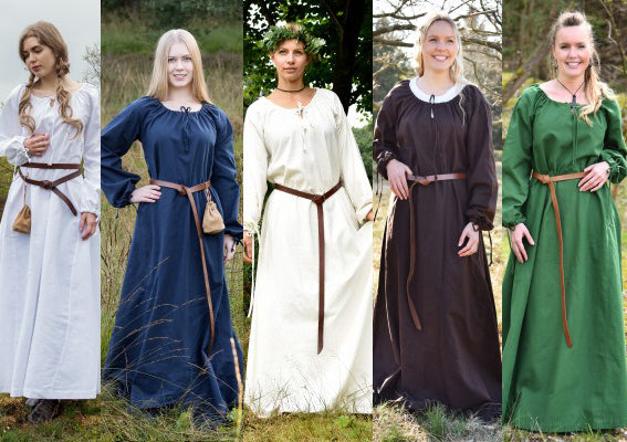 Robe médiévale Ana en coton – 5 couleurs (blanc, naturel, bleu, brun, vert) – comparatif porté, robe longue, encolure froncée