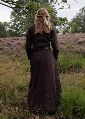 Vue arrière de la robe cotehardie Ava brune à manches longues avec ceinture pour reconstitution historique, GN et LARP