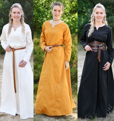 Robe médiévale Milla – comparatif naturel, orange et noir – vue portée des 3 couleurs, robe longue ample à encolure fendue