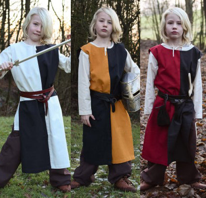Tabard bicolore pour enfant en coton, aperçu des 3 coloris blanc-noir, orange-noir et rouge-noir pour reconstitution, GN et LARP