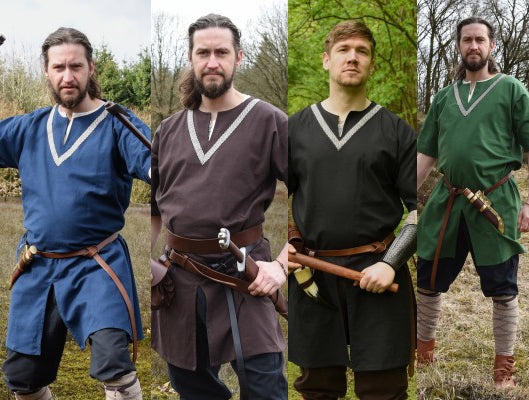 Tunique Ailrik en coton, aperçu des 4 coloris bleu, marron, noir et vert avec bordure décorative, pour reconstitution historique, GN et LARP