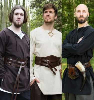 Trois tuniques médiévales Gunther portées, présentées en marron, écru et noir, coupe droite et styles contrastés